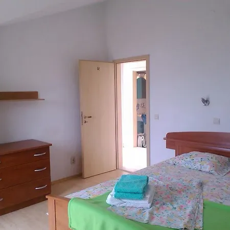 Splitska 11772a Apartmán *